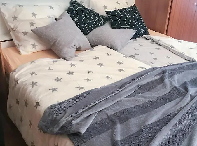 Апартаменты Studio,panoramic View,balcony,parking Санкт-Мориц